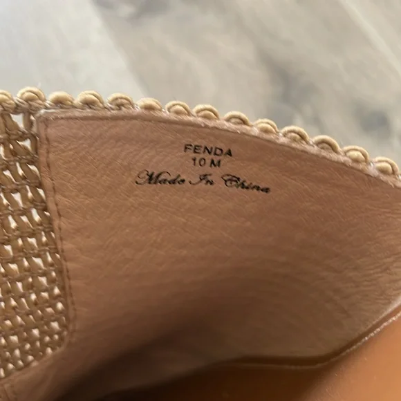 Donald J. Pliner Fenda Beige Tan Elastic Pointed Heel Mules - Picture 13 of 13